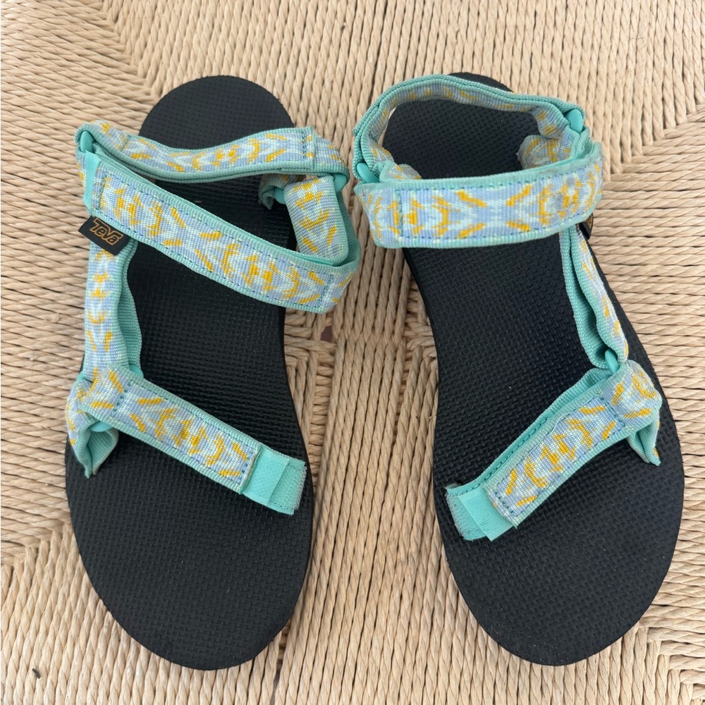 Teva Platform Size 8